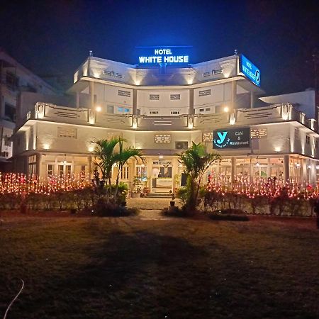 Hotel White House Дехрадун Экстерьер фото
